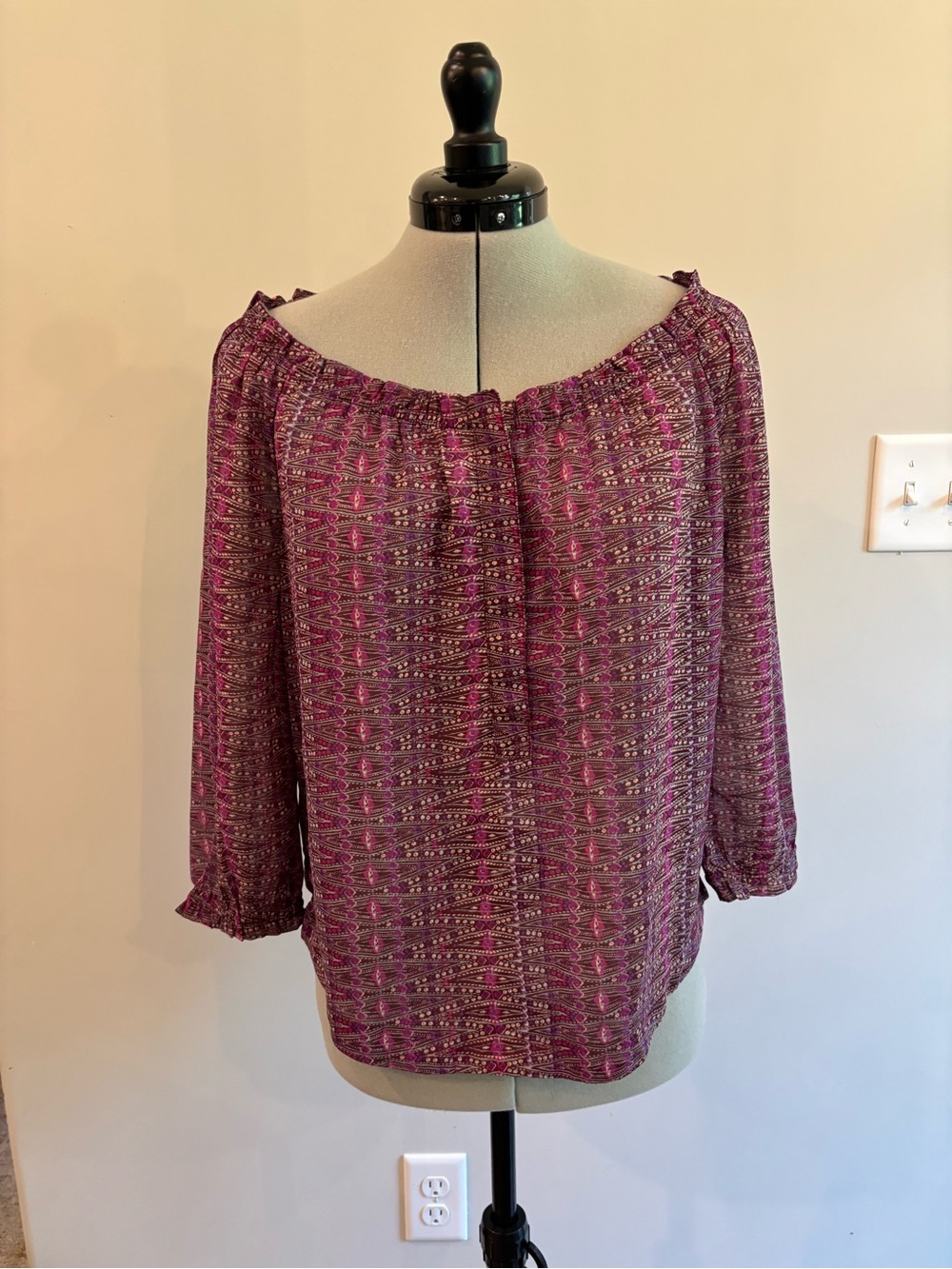 American Eagle Outfitters Plum Patterned Off-Shoulder Blouse